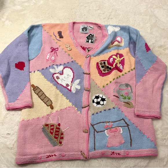 Gorgeous mother themed sweater new w tags !๐ - Picture 1 of 7